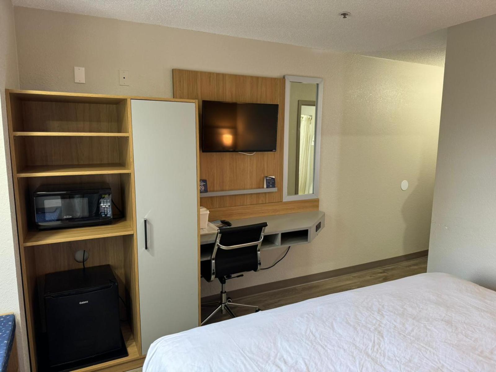Microtel Inn By Wyndham Winston-Salem Esterno foto
