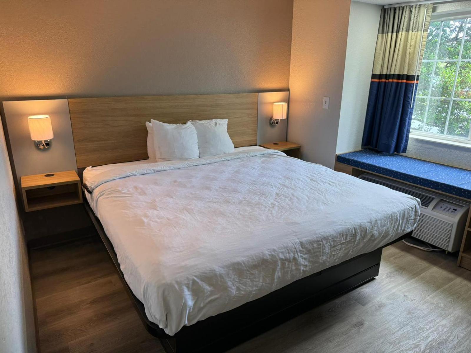 Microtel Inn By Wyndham Winston-Salem Esterno foto